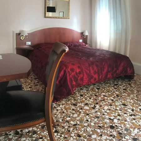B&B A Le Boteghe Venice Exterior photo