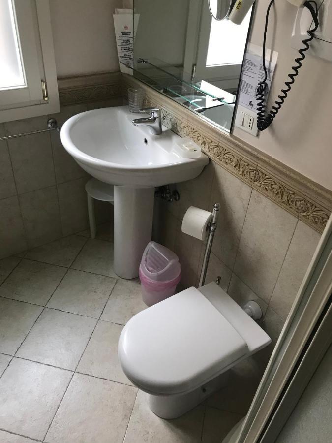 B&B A Le Boteghe Venice Exterior photo